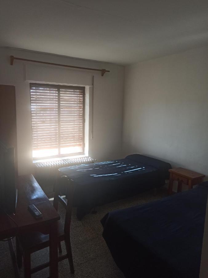 Hostal Restaurante El Burguiyo El Barraco Eksteriør bilde
